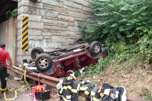 MVA flipper with entrapment Garden State Parkway North 2006.